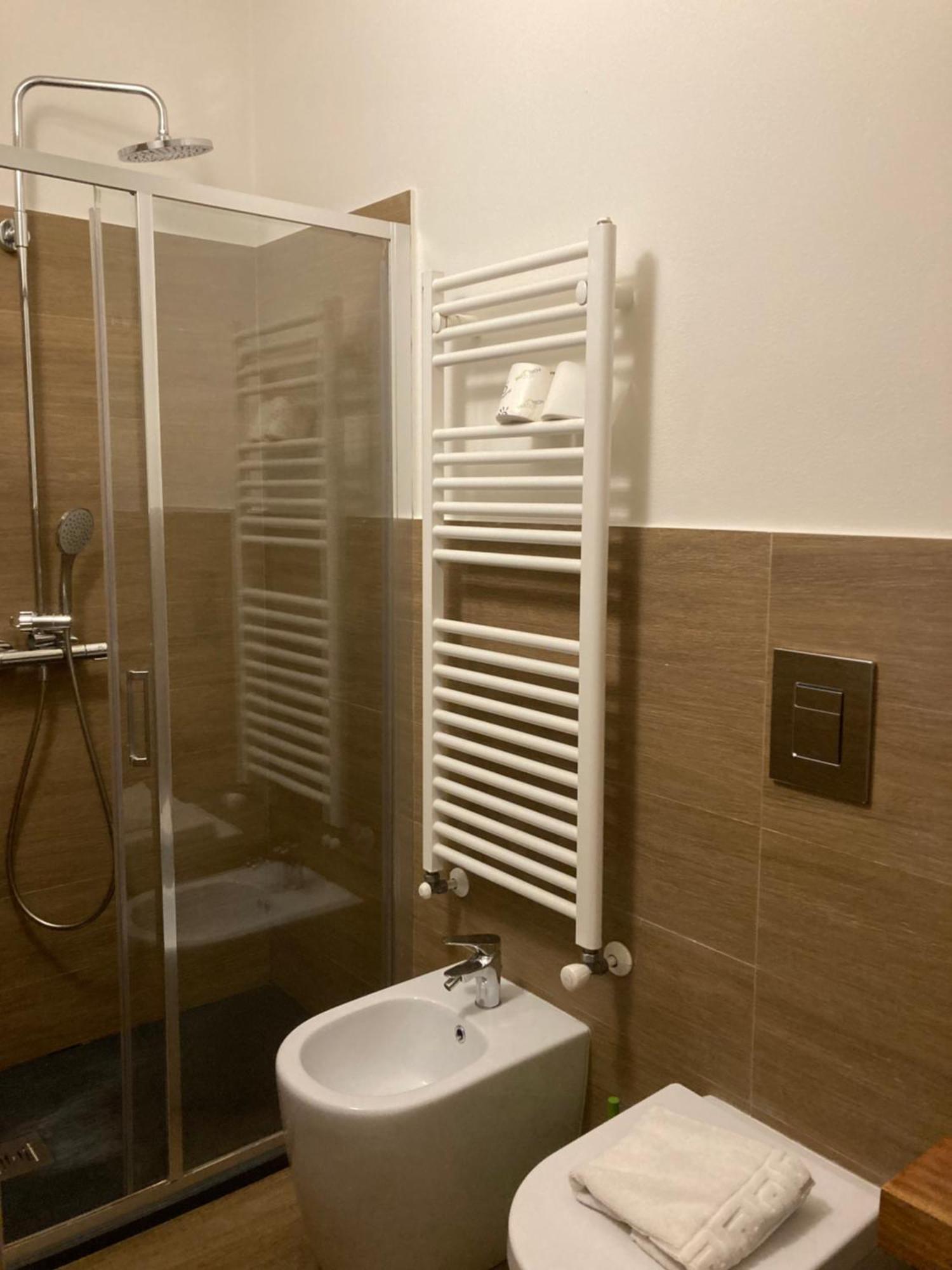 Bella Napoli Guesthouse Trattoria Pizzeria La Spezia Dış mekan fotoğraf